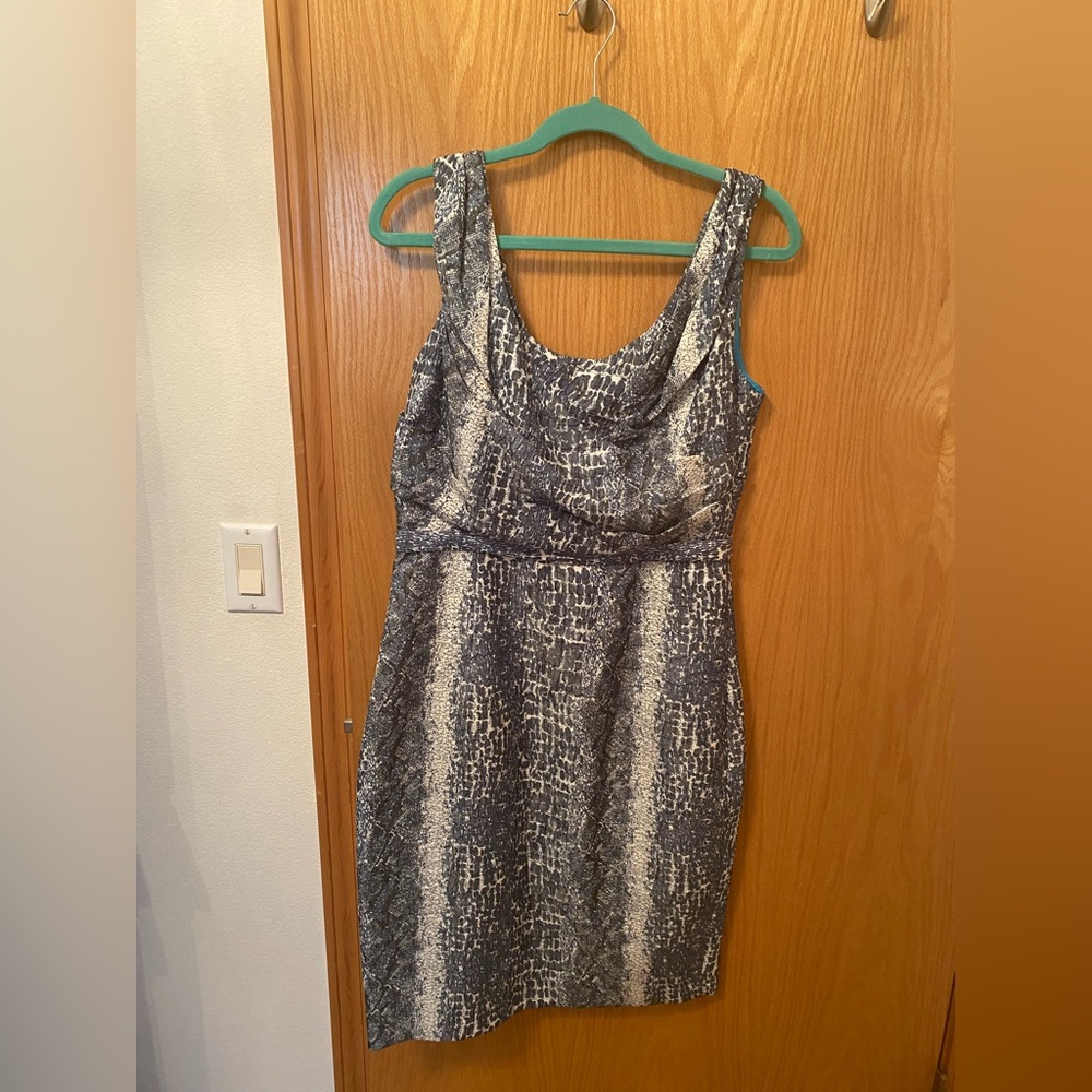 Nwt! Tahari size 10 blue snakeskin dress